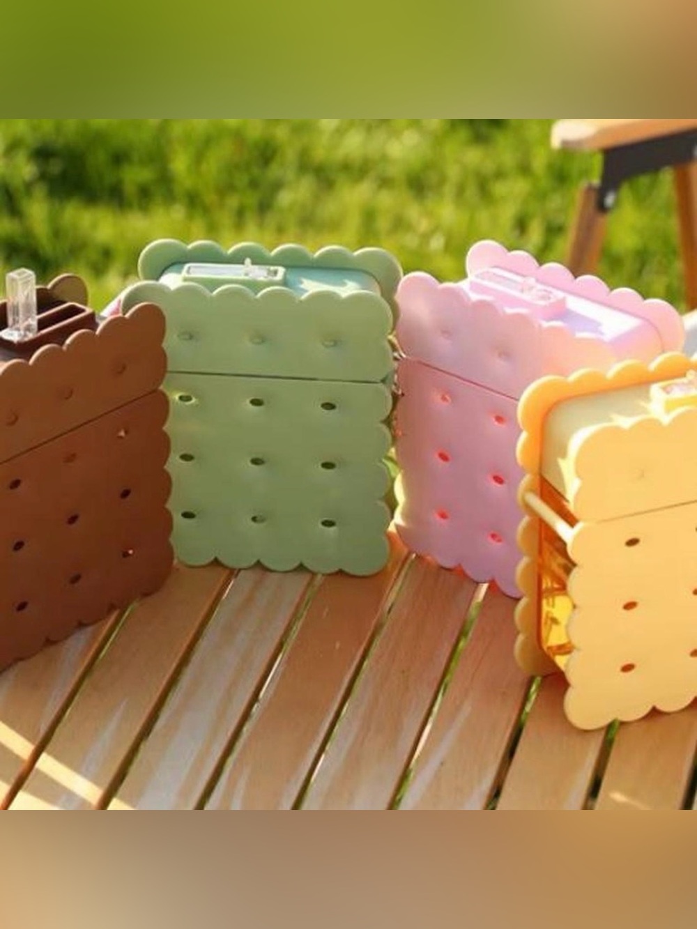 COOKIE SHAPED WATER BOTTLE